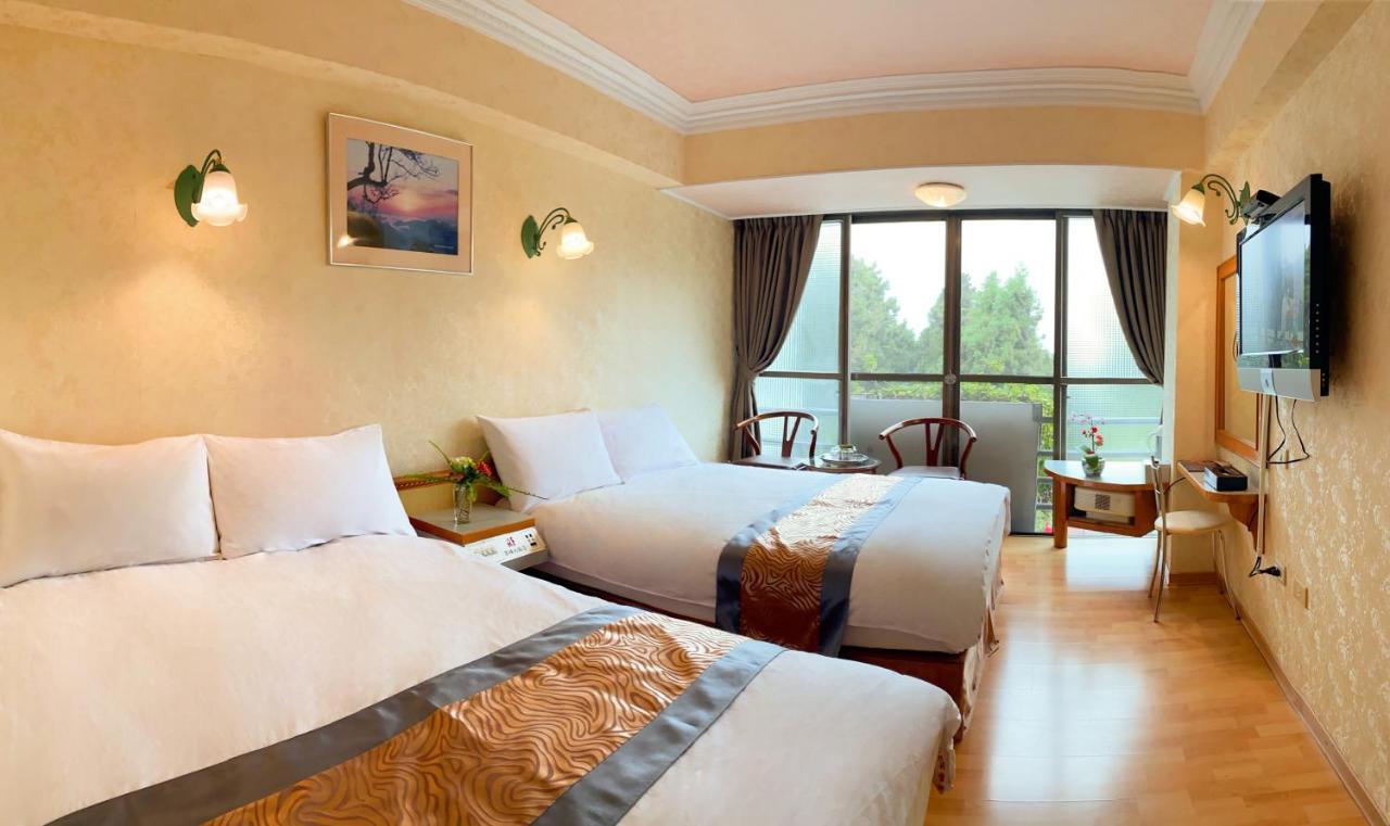Kao Feng Hotel Csungcseng Kültér fotó