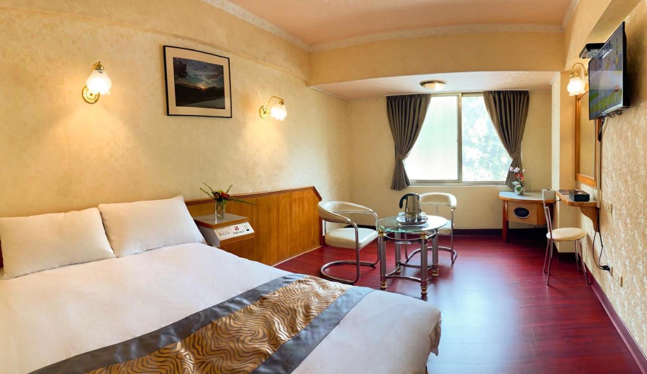 Kao Feng Hotel Csungcseng Kültér fotó