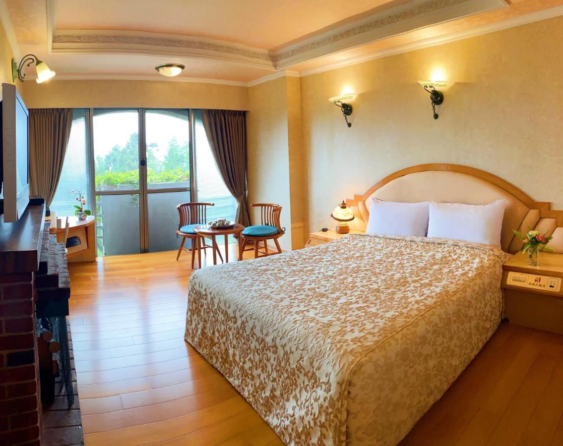 Kao Feng Hotel Csungcseng Kültér fotó