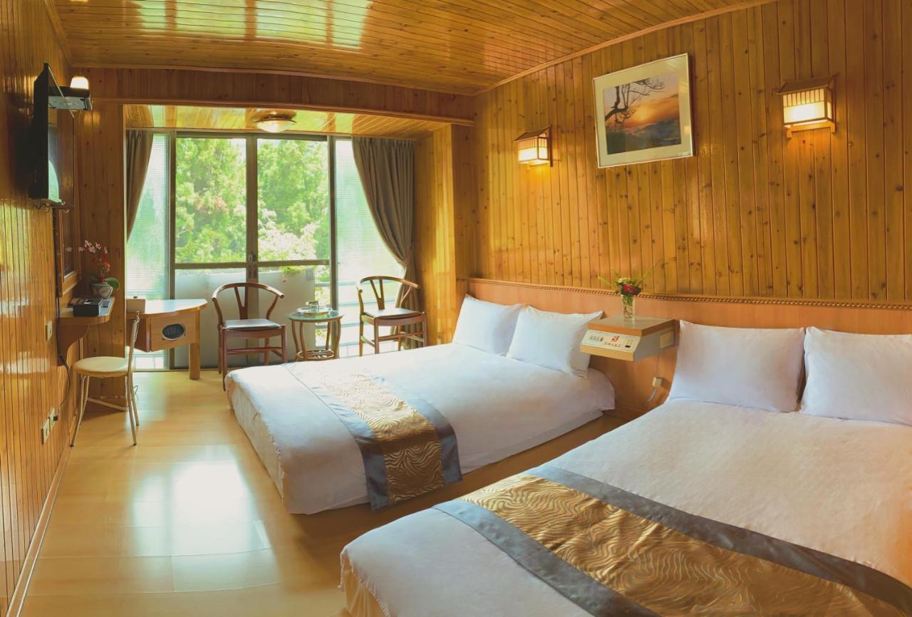 Kao Feng Hotel Csungcseng Kültér fotó