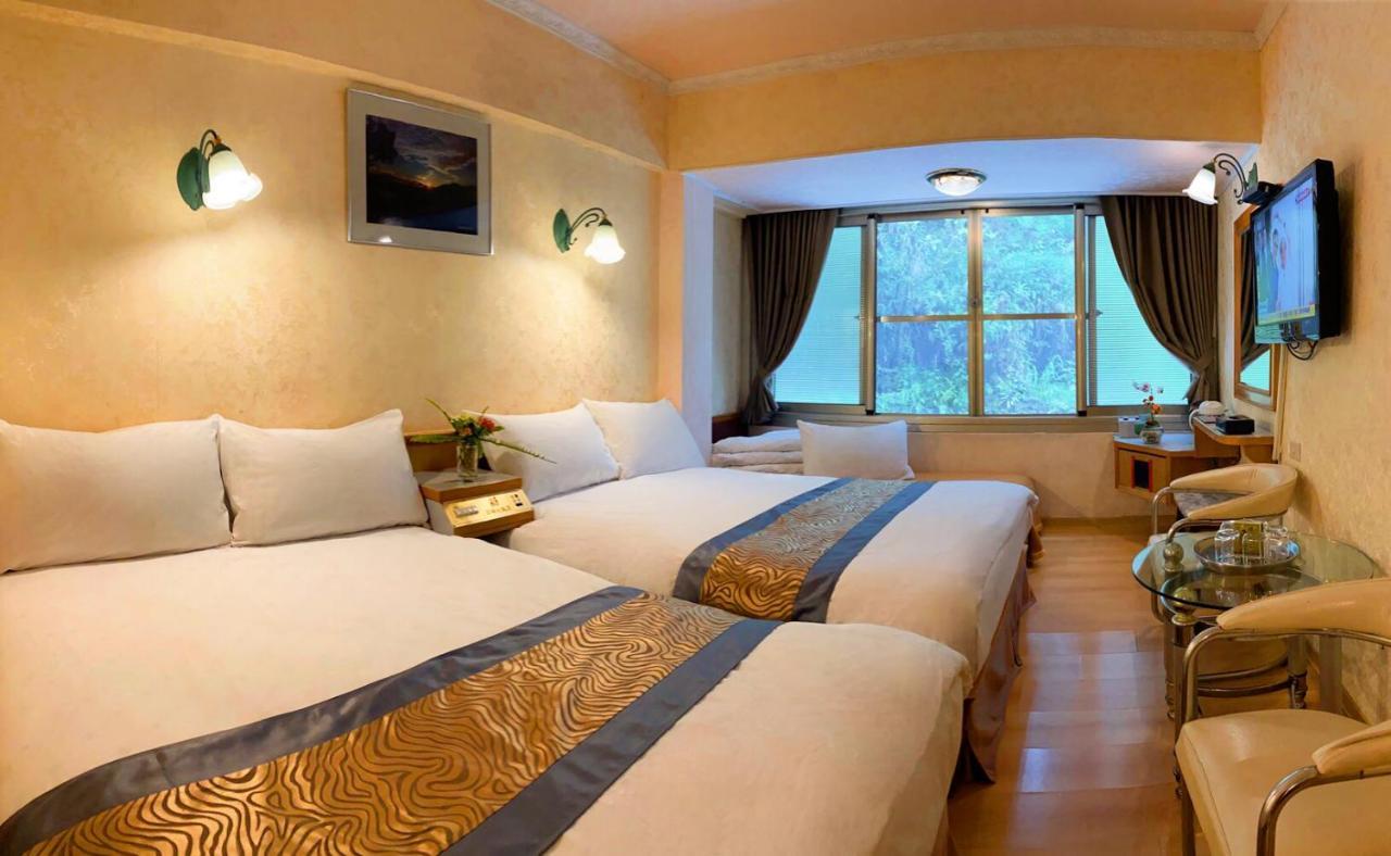 Kao Feng Hotel Csungcseng Kültér fotó