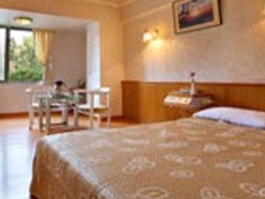 Kao Feng Hotel Csungcseng Kültér fotó