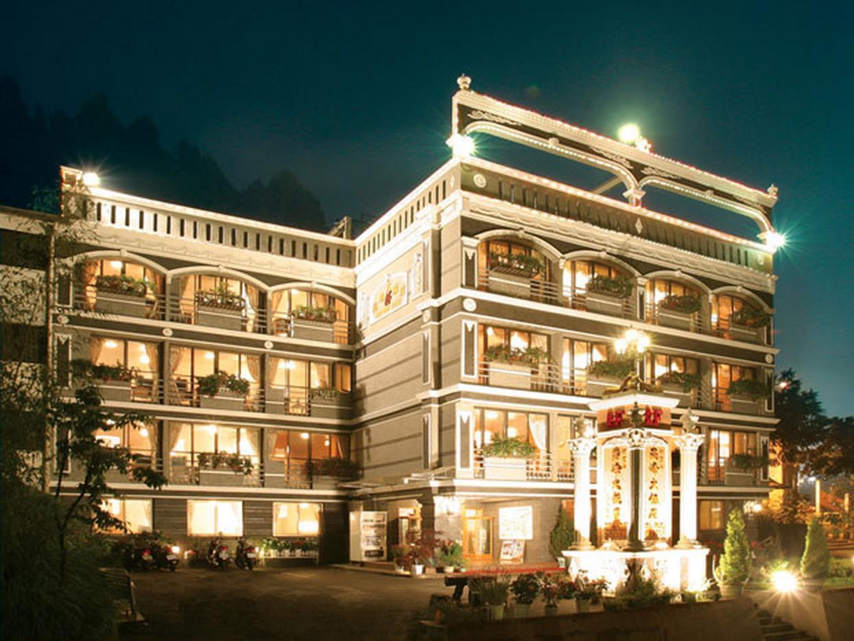 Kao Feng Hotel Csungcseng Kültér fotó